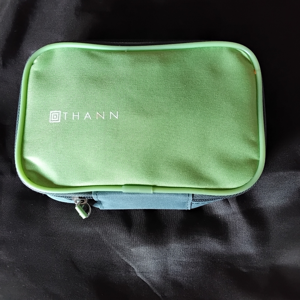 🌷THANN Travel Kit (pouch, socks, tooth brush, comb) - NEW no tags NWOT